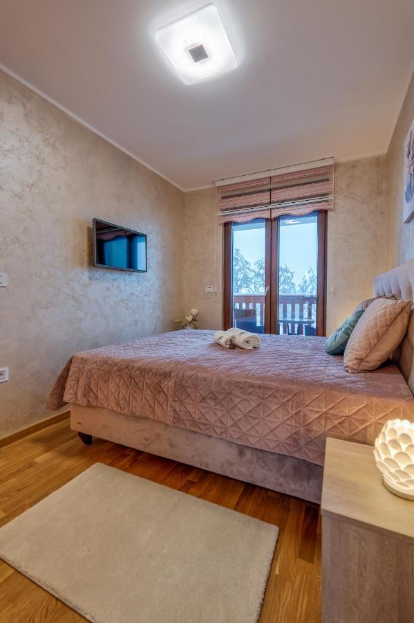 Ferienwohnung Apartman Lux M&B Zlatibor Exterior foto